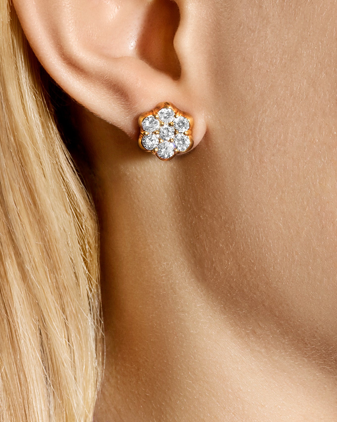 Diamond blossom fashion earrings